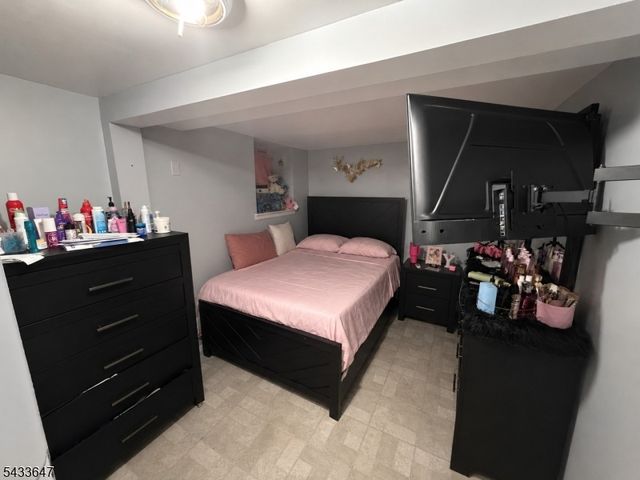 78 16Th Ave, Paterson City, NJ 07501
