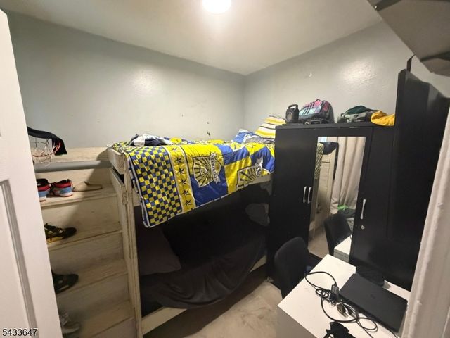 78 16Th Ave, Paterson City, NJ 07501