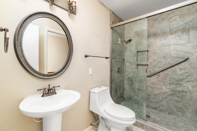 30 Esmeralda Place, Hot Springs Village, AR 71909