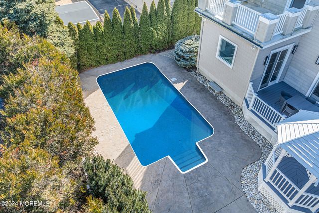 215 Hollywood Avenue, Long Branch, NJ 07740