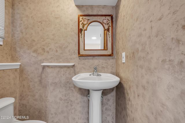 215 Hollywood Avenue, Long Branch, NJ 07740