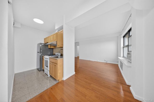 99-72 66th Rd 7F, Rego Park, NY 11374