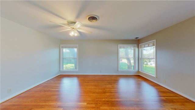 2104 Elmwood, Bryan, TX 77803