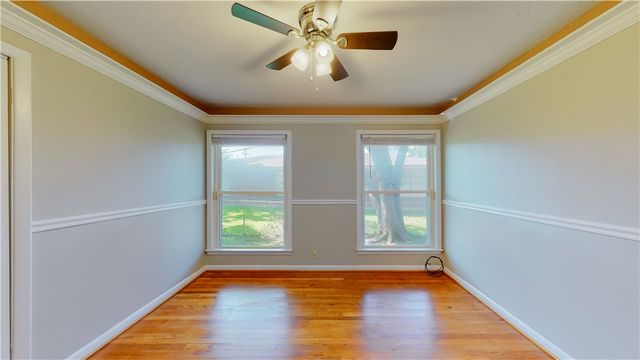 2104 Elmwood, Bryan, TX 77803