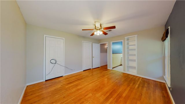 2104 Elmwood, Bryan, TX 77803