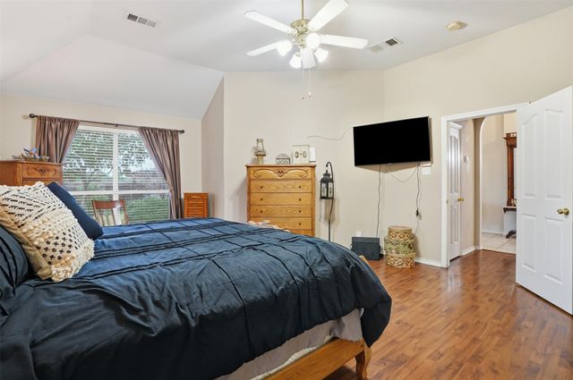 901 Dylan Court, Burleson, TX 76028