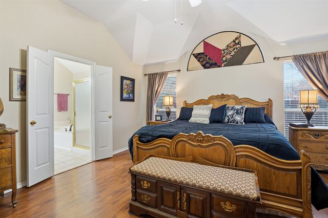 901 Dylan Court, Burleson, TX 76028
