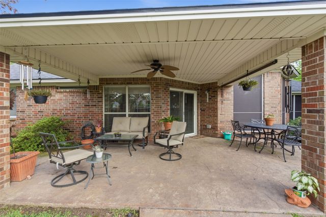 901 Dylan Court, Burleson, TX 76028