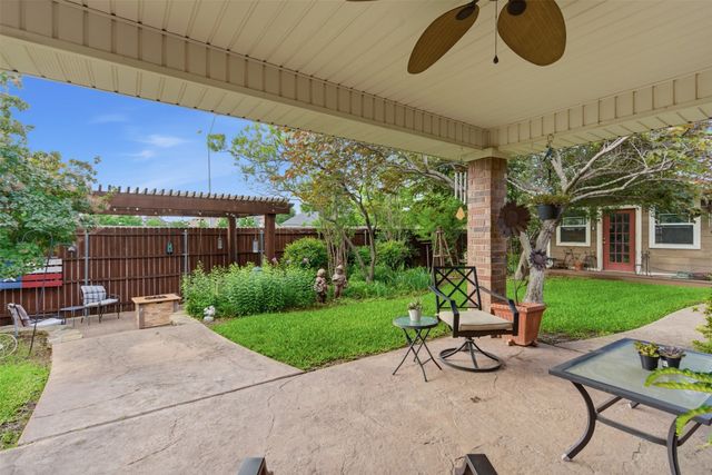 901 Dylan Court, Burleson, TX 76028
