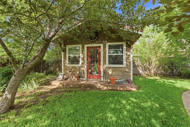 901 Dylan Court, Burleson, TX 76028
