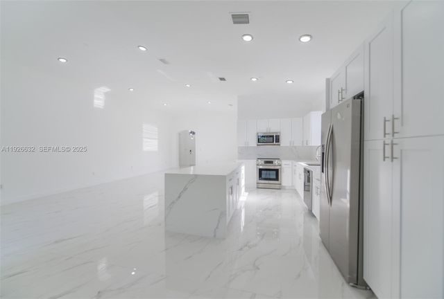 5290 SW 134th Ave ., Miramar, FL 33027