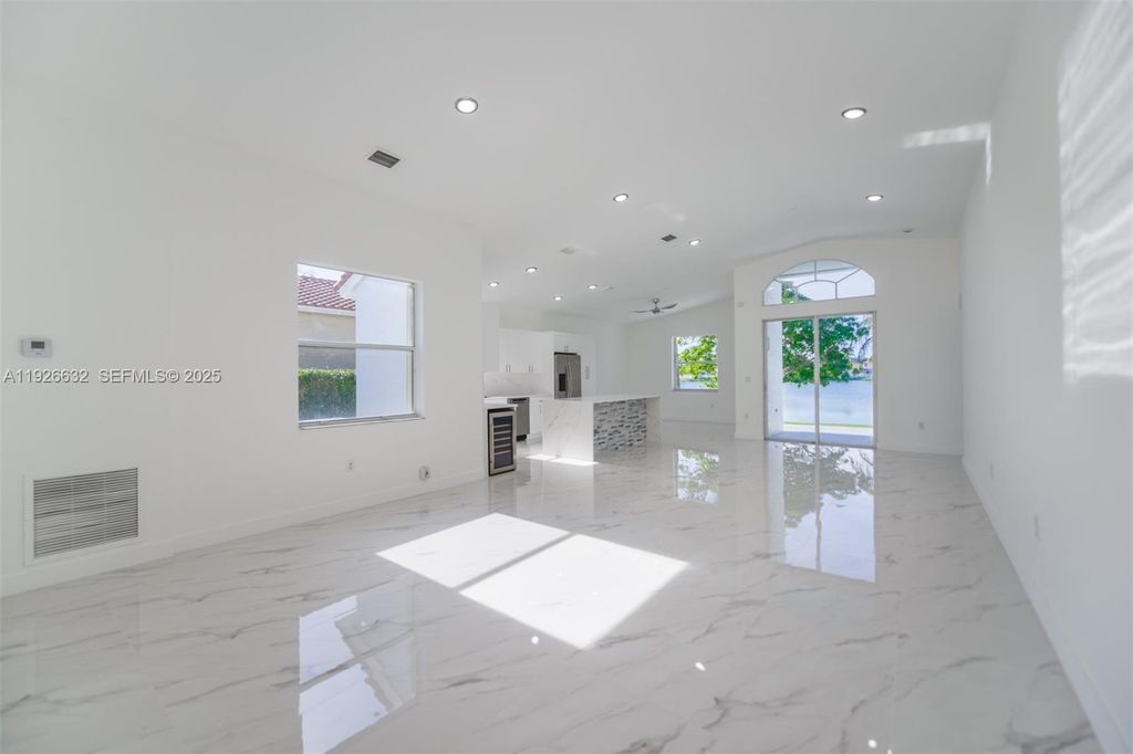 5290 SW 134th Ave ., Miramar, FL 33027