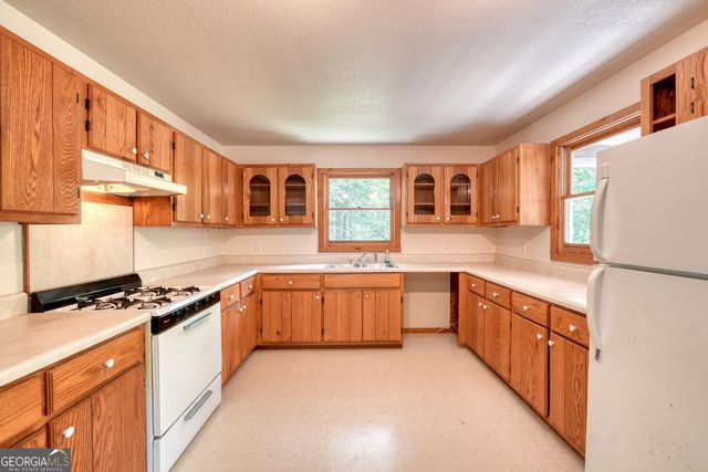1493 Greasy Creek Road, Brasstown, NC 28902