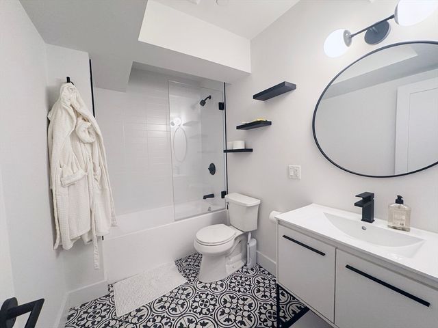 278 Sumner Street PH, Boston, MA 02128