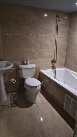 2816 N 46th Ave J682, Hollywood, FL 33021