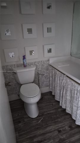 2816 N 46th Ave J682, Hollywood, FL 33021