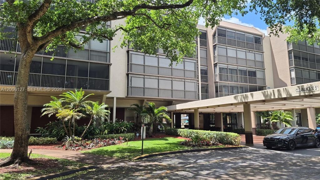 2816 N 46th Ave J682, Hollywood, FL 33021