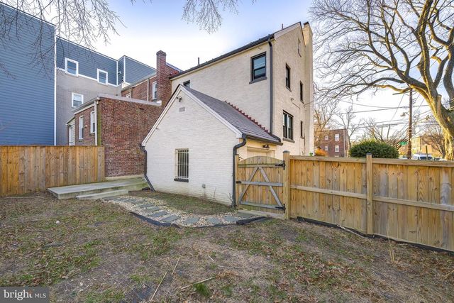 1900 Q ST SE, Washington, DC 20020