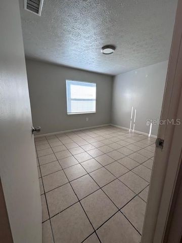 10407 N JASMINE AVENUE B, Tampa, FL 33612