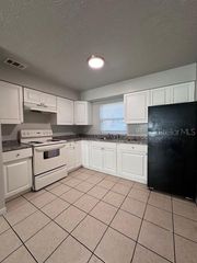 10407 N JASMINE AVENUE B, Tampa, FL 33612