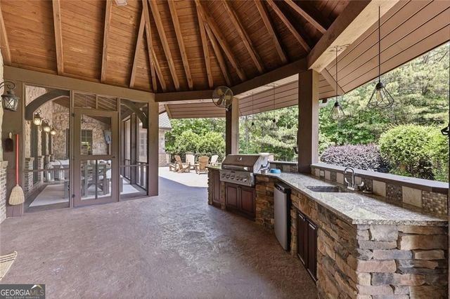 605 Carriage Avenue, Jefferson, GA 30549