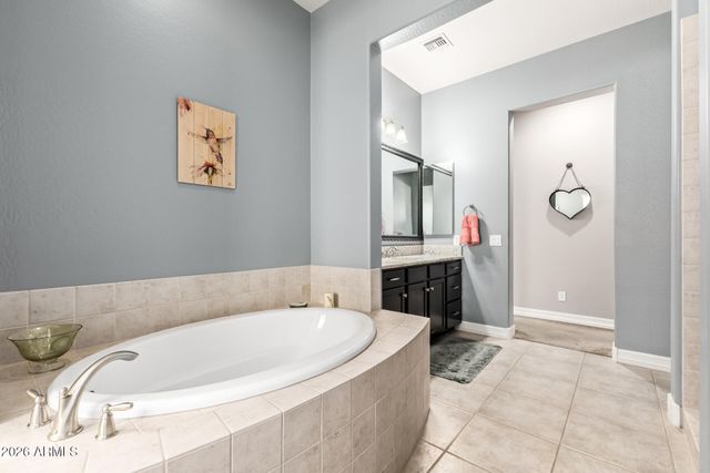 2924 E ATHENA Avenue, Gilbert, AZ 85297