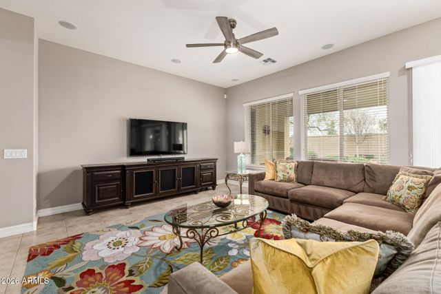 2924 E ATHENA Avenue, Gilbert, AZ 85297