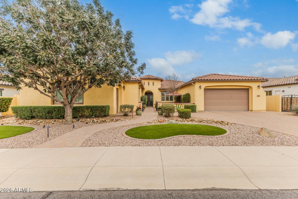2924 E ATHENA Avenue, Gilbert, AZ 85297