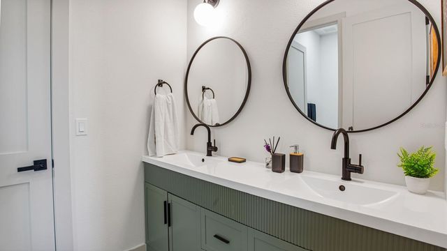 1505 W ARCH STREET 2, Tampa, FL 33607