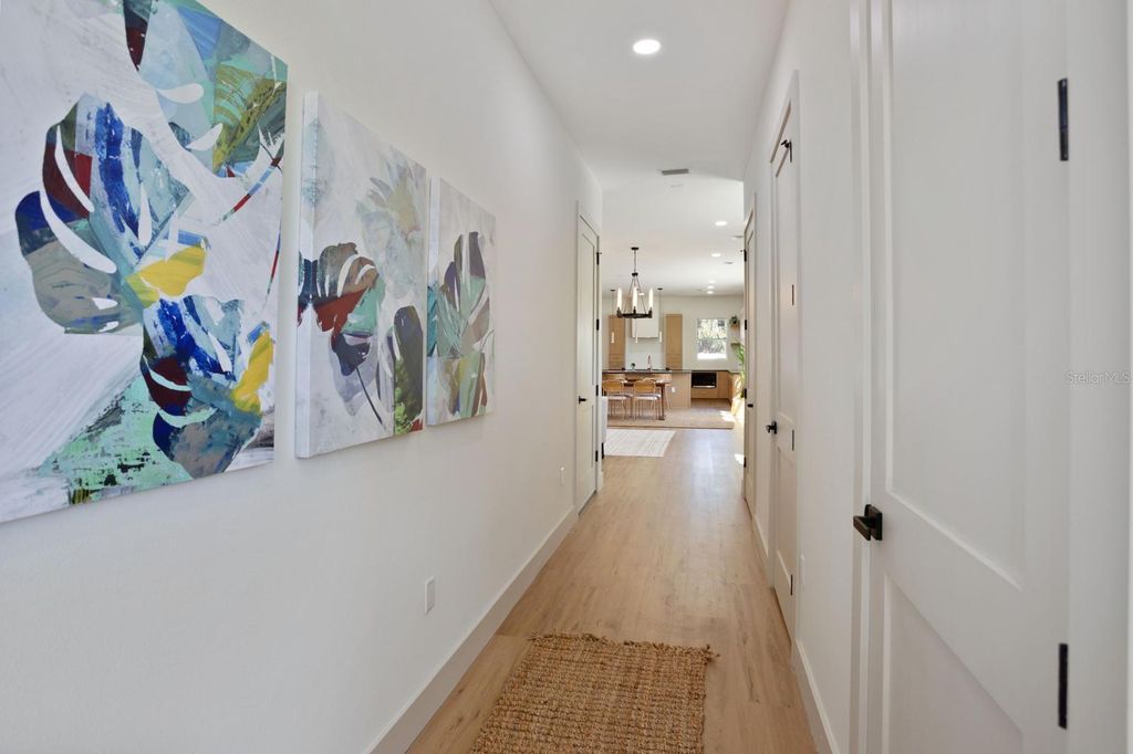 Image 2 of property listing at 1505 W ARCH STREET 2, Tampa, FL 33607