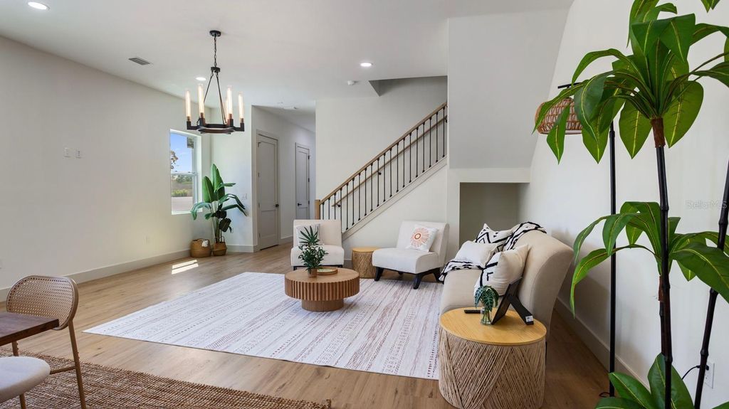Image 6 of property listing at 1505 W ARCH STREET 2, Tampa, FL 33607