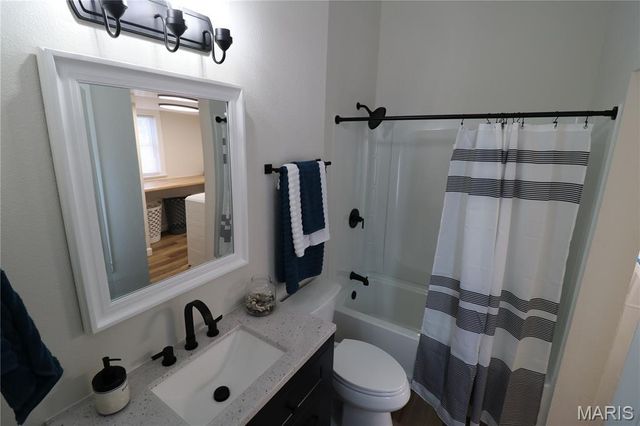 1316 N Church Street, Belleville, IL 62221