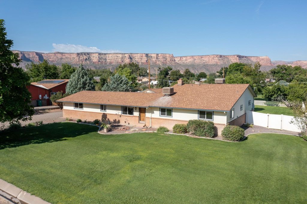 631 Glacier Drive, Grand Junction, CO 81507
