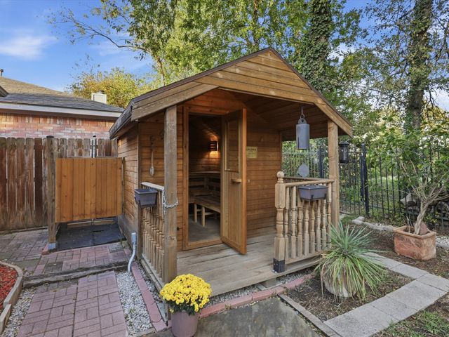 3209 Kingsbury Drive, Mckinney, TX 75069