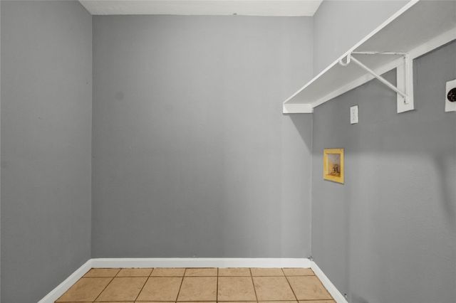 206 S Texas Street, Texas City, TX 77591