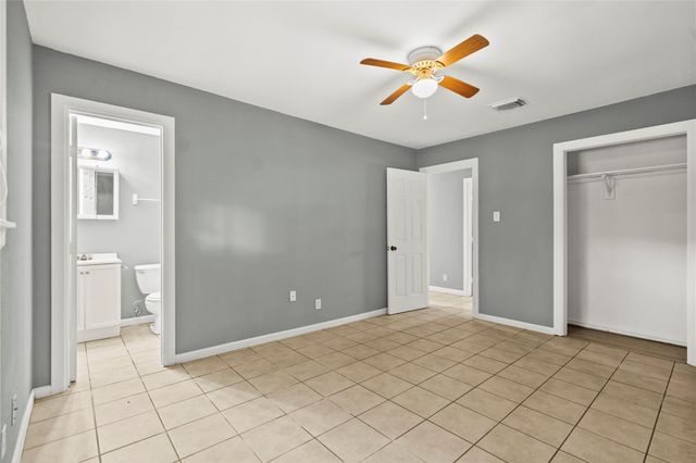 206 S Texas Street, Texas City, TX 77591