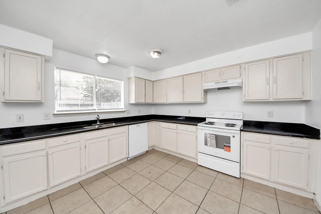 3607 Cheaney Drive, Houston, TX 77066