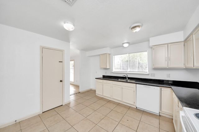 3607 Cheaney Drive, Houston, TX 77066