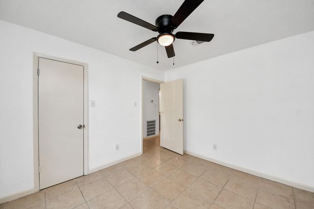 3607 Cheaney Drive, Houston, TX 77066