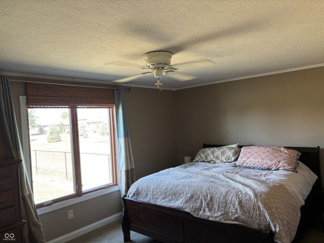 5556 W Stinemyer Road, New Palestine, IN 46163