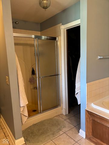 5556 W Stinemyer Road, New Palestine, IN 46163