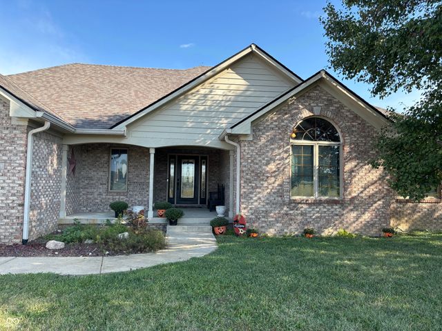 5556 W Stinemyer Road, New Palestine, IN 46163