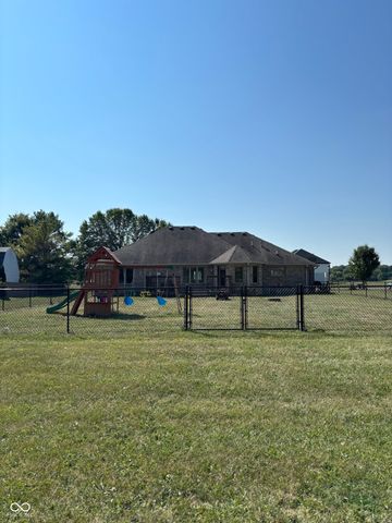 5556 W Stinemyer Road, New Palestine, IN 46163