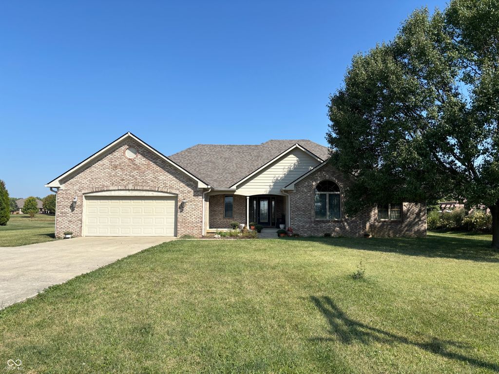 5556 W Stinemyer Road, New Palestine, IN 46163