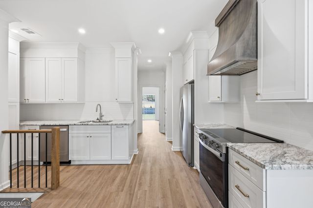 1123 Riverside Terrace, Gainesville, GA 30501