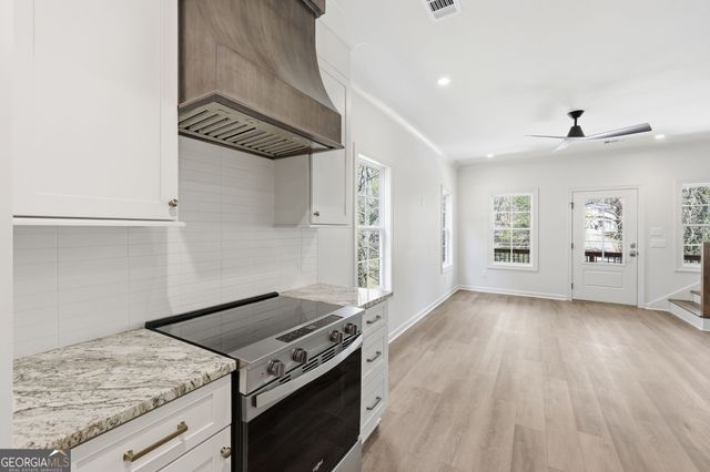 1123 Riverside Terrace, Gainesville, GA 30501