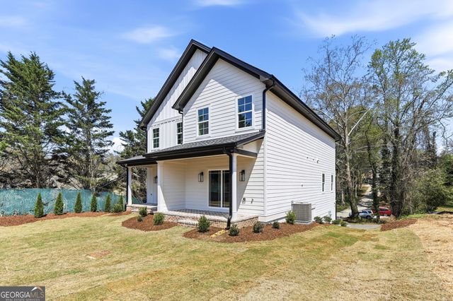 1123 Riverside Terrace, Gainesville, GA 30501