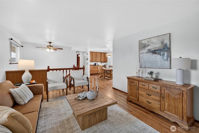 3416 Scenic Place SE, Auburn, WA 98092