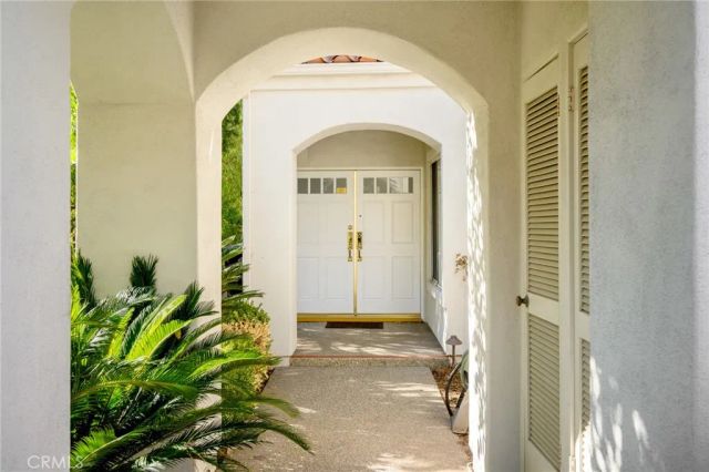 983 Calle Amable, Glendale, CA 91208