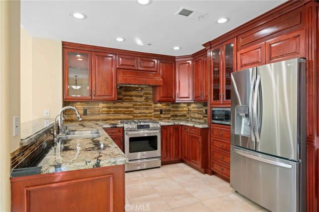 983 Calle Amable, Glendale, CA 91208